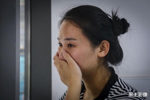 黑土影像 安徽一2岁男童眼睛突然发光疑似猫眼,医生看了后说眼球保不住了