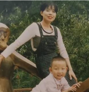 李昕言温度空间|许敏：姚策从小到大的错都是我帮他承担，一分钱的活也不敢让他干