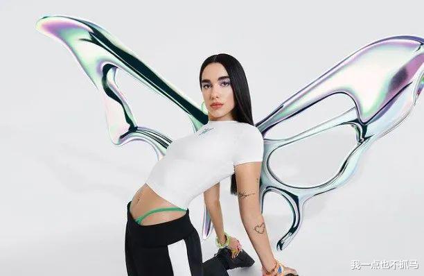 蝴蝶|从服务生到性感歌姬，她只用了5年