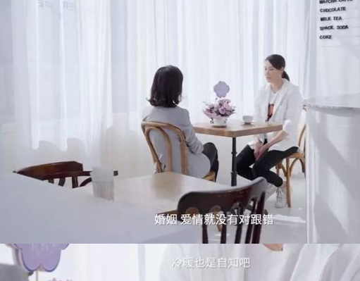 刘云天|40岁谢杏芳带父母出游！穿紧身短裤秀细长腿，住高档酒店不见老公