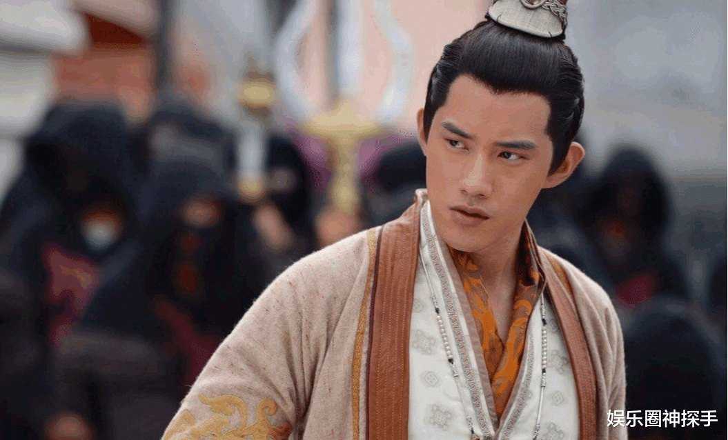 吴建飞|38岁吴建飞儿子6岁了，长相帅气不输爸爸，妻子是圈外人