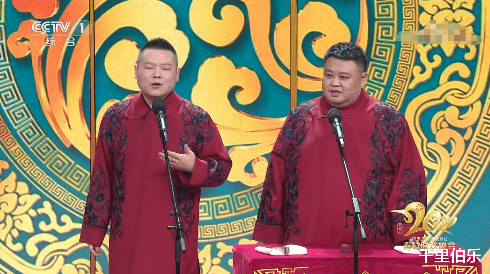 岳云鹏|岳云鹏上春晚频频口误,孙越应急救场,一句话把口误变“包袱”!