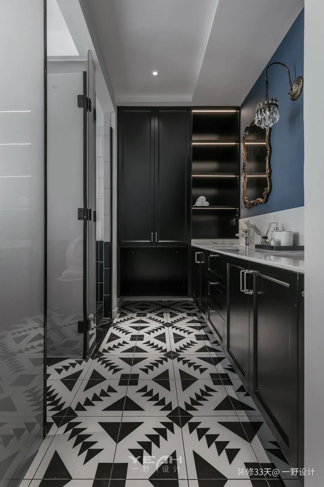 装修设计:180平现代混搭跃层大宅