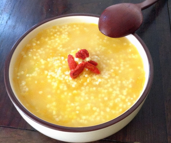 小米粥|消化科医生:长期喝小米粥,是养胃还是伤胃?养胃2件事,望周知