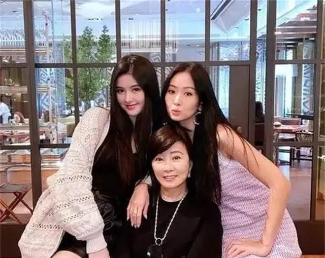 孙道存|日本小子爱上中国女神，痴情守候30年，豪掷千万终于抱得美人归！