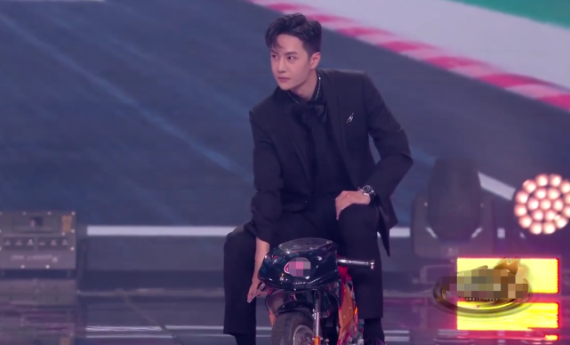 王宝强|杨幂发脾气，倪妮不耐烦，黄子韬无语，网友：折腾明星过瘾吗？