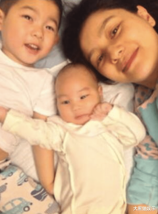 沙溢|“浙江女婿”沙溢，没钱时住岳母家4年，成名后让岳父岳母享福