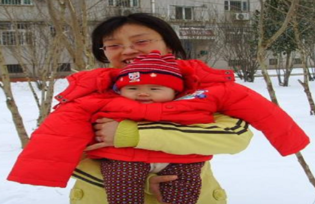 糖果的妈妈|有种“姑妈式亲情”,甘愿为侄子掏空腰包,却始终换不来一颗真心