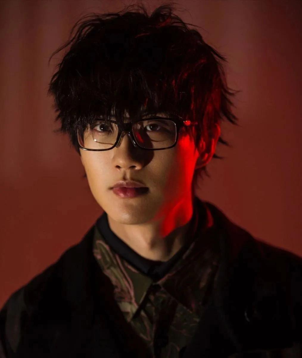 许嵩|“过气”网络歌手，出道15年第一次上综艺，演唱会更是一票难求！