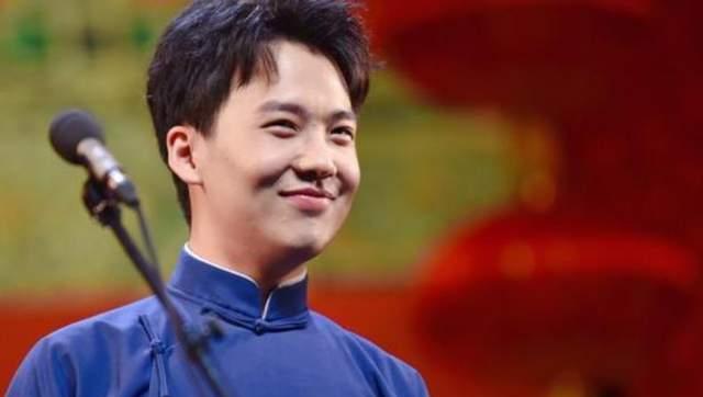 曹云金|曹云金真惨！离开郭德纲后处境艰难，简陋小舞台上卖力表演遭群嘲