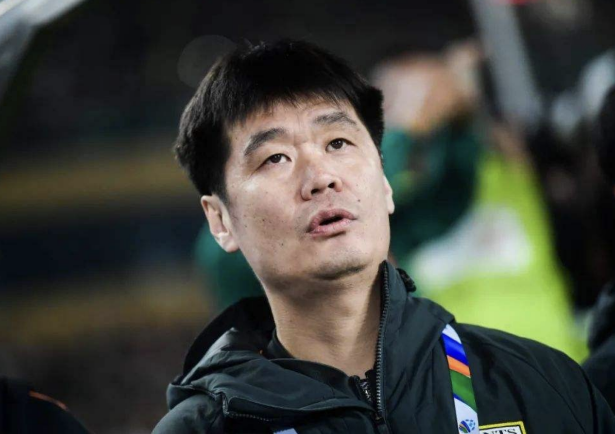 李霄鹏|国足新消息！李霄鹏开始放大招？人脉确实比李铁强一些