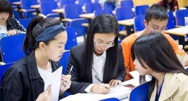 求职|大学毕业生找工作，走“校招”好还是“社招”好？还好当初选对了