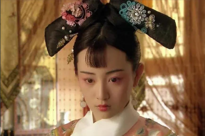 小海绵|年少轻狂、整容、插足，大好前程被她亲手摧毁，张檬如今怎样了？