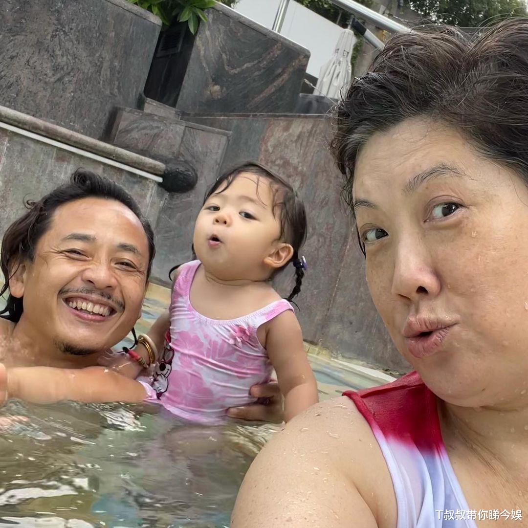 二胎|【有心不怕迟】TVB前艺员黄泽锋与54岁老婆追生二胎