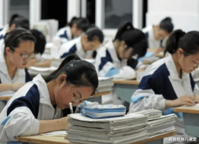 小微爸爸育儿课堂|大学生家教也被禁?差生该如何“翻盘”?只能接受平庸?