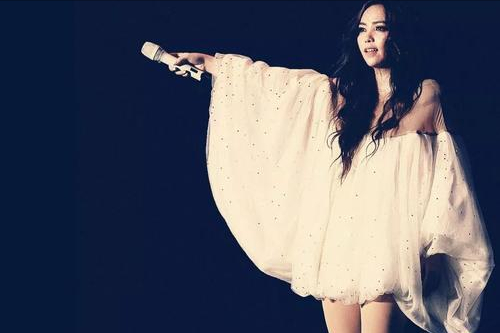 张惠妹|有一种“整容”叫张惠妹，减重60斤惊艳众人，网友：胖着玩玩！