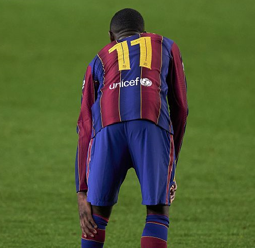 詹姆斯·哈登|巴萨天才进神仙球！站着起脚+一道彩虹飞进大门，门将没反应