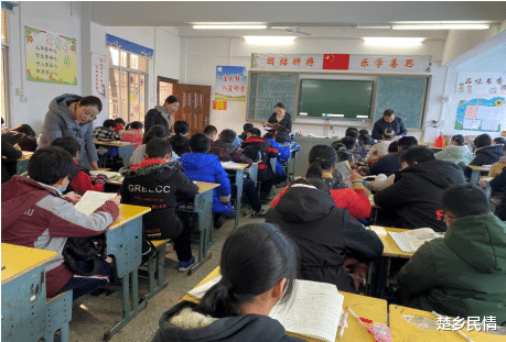 楚乡民情 强化教学常规检查   提高教师业务能力
