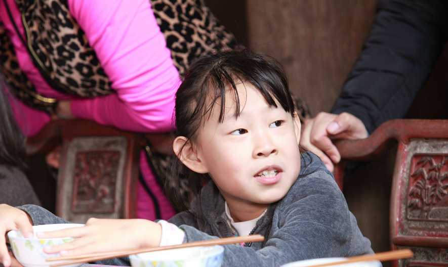 小沈阳|小沈阳女儿沈佳润，曾经被吐槽长得丑，如今怎么样了？