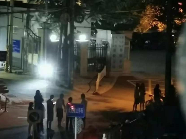 杨洋|吴亦凡粉丝组织救援“劫法场？”被腾讯重锤后，又遭官媒点名