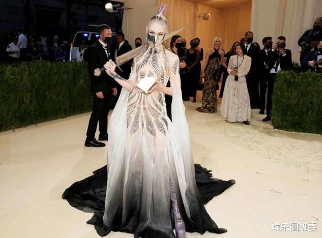 叶玉卿|Met gala红毯大咖云集,暴露多位艺人感情现状,72岁的她却惨翻车