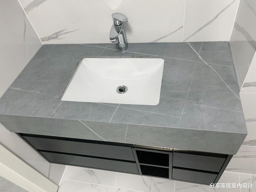 |停工半年的新房终于完工,打扫干净下一步布置家具家电,很期待!