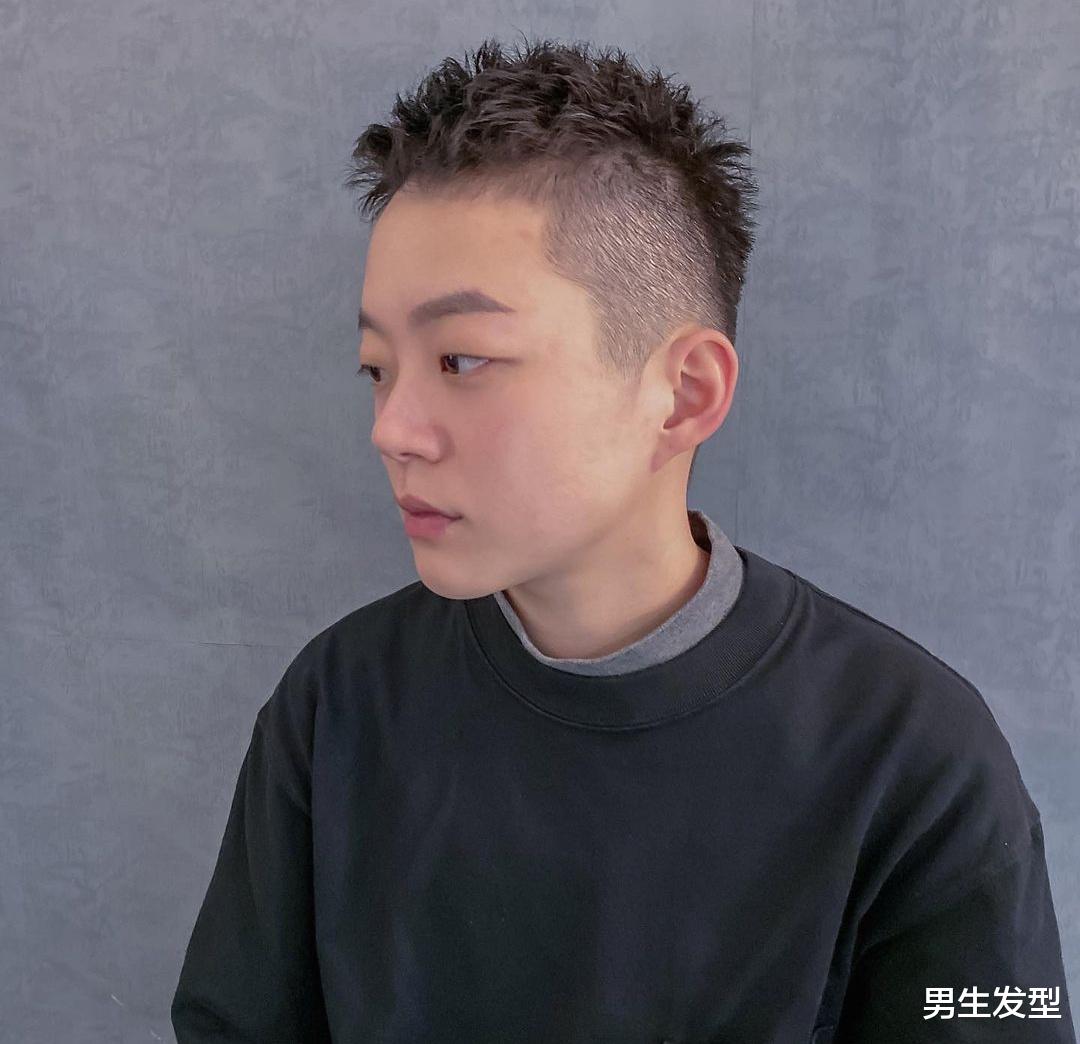 发型|男人过了30岁头发怎么剪？这9款发型帅气显年轻，值得尝试