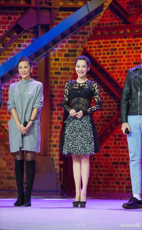 Ainee小屋 许晴状态保养得好，穿蕾丝装透白嫩肤色，真该加个外套遮一遮