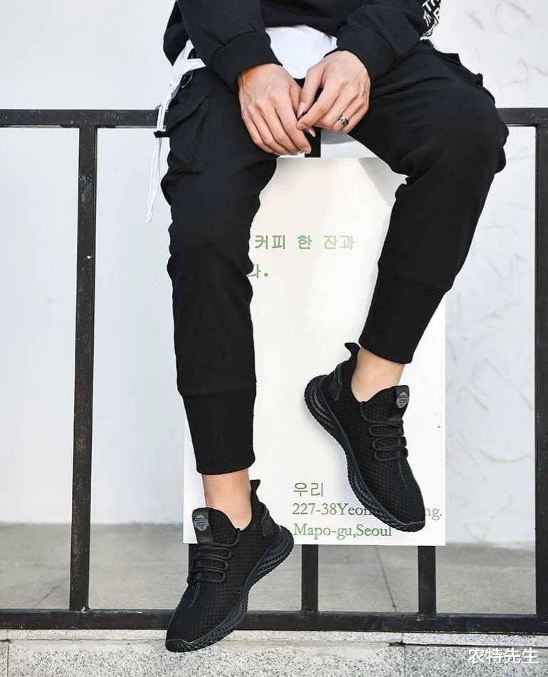 运动鞋|官媒曾点名李宁：国货之光在“玩火自焚”，国内真没良心鞋？