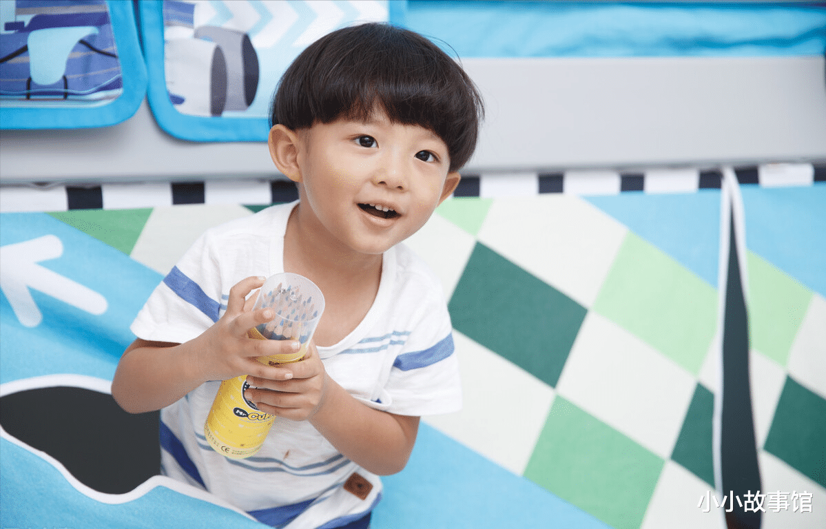 小小故事馆|10岁男孩1年长高20公分，大夫：1物是身高的“助长器”，可多吃