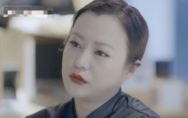 酒吧|57岁影帝破产了，离婚4次并花光10亿，被当作流浪汉赶出酒吧