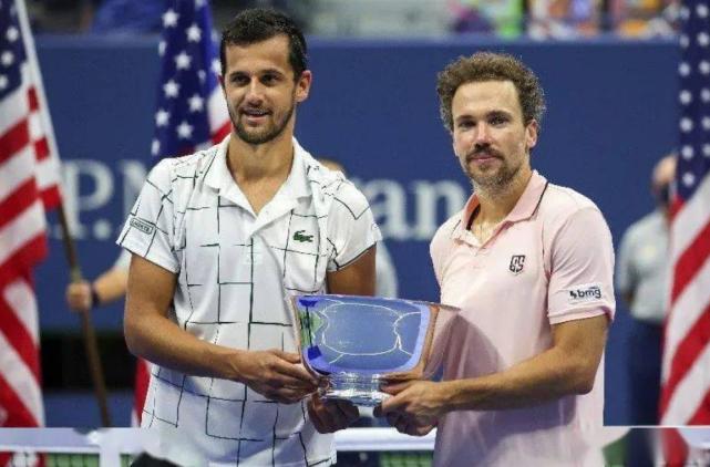 法網(wǎng)|頭號種子退賽！法網(wǎng)奪冠大熱核酸檢測陽性，無奈退出無緣爭冠！