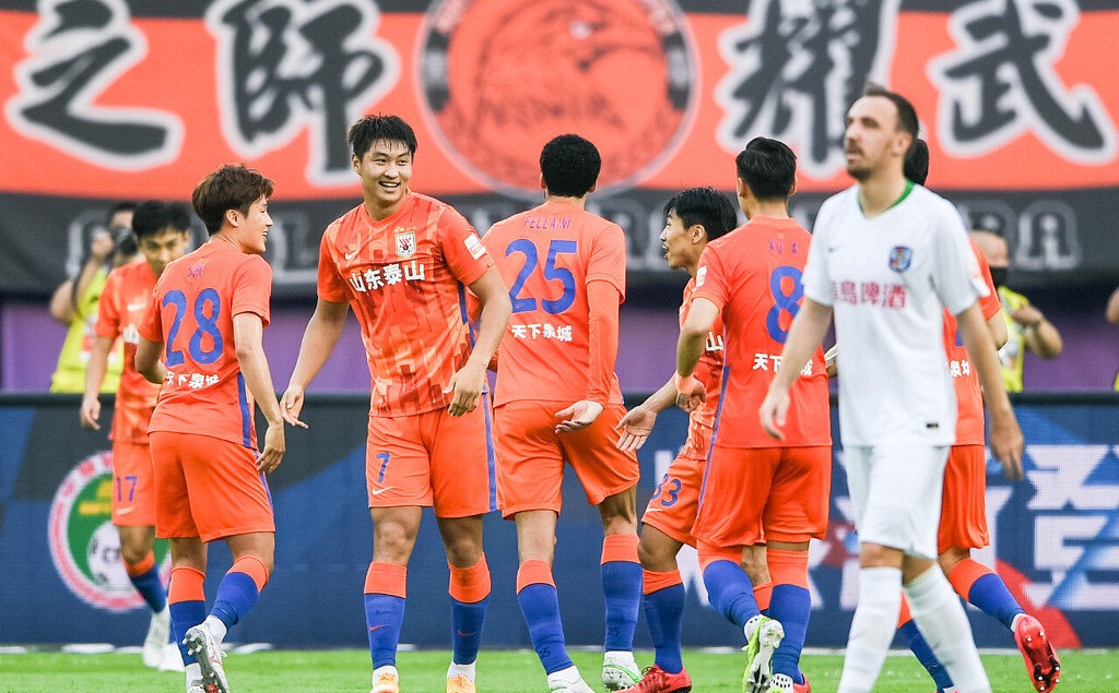 泰山队|1-1，泰山队战平武汉，24岁留洋新星首秀进球，9大国脚缺席摆残阵