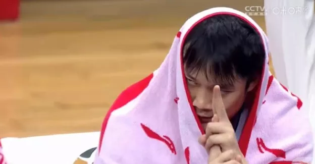 陶汉林|突发！丁彦雨航又受伤！等了3年啊！他终于打回到四字外援