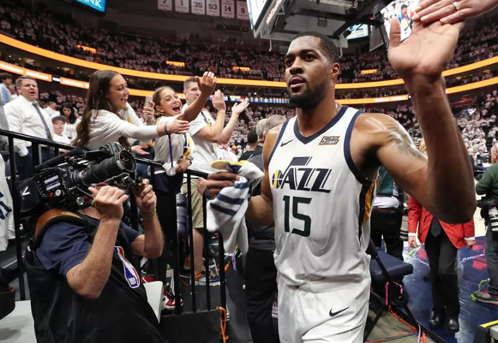 季后赛|你不一定熟悉！NBA这10位千万年薪的球员要送出去得倒贴才行。