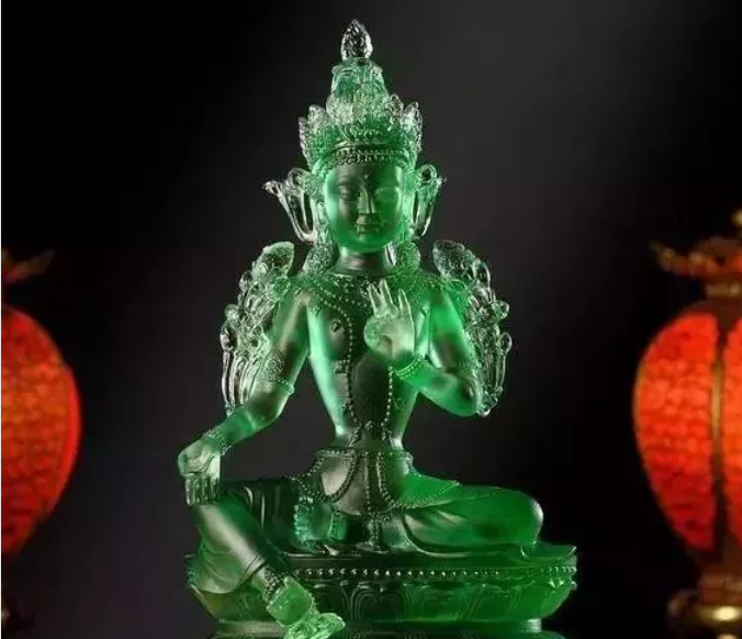 翡翠|满绿玻璃种翡翠观音，价值20亿？看看泰国王室的收藏啥水平