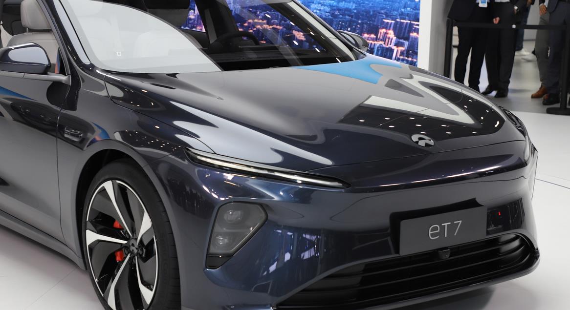 奔驰S级 续航1000KM碾压特斯拉，搭奔驰S级内饰，国产电动车的天花板来了