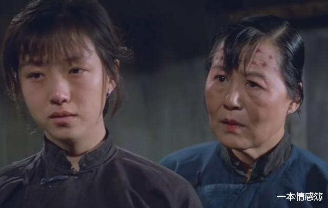 一本情感簿 “长姐如母”:这句沉重的赞美,背后是多少女孩的血与泪?