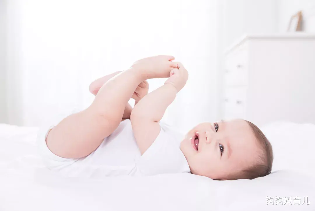 钧钧妈育儿|宝宝头型异常怎么办?