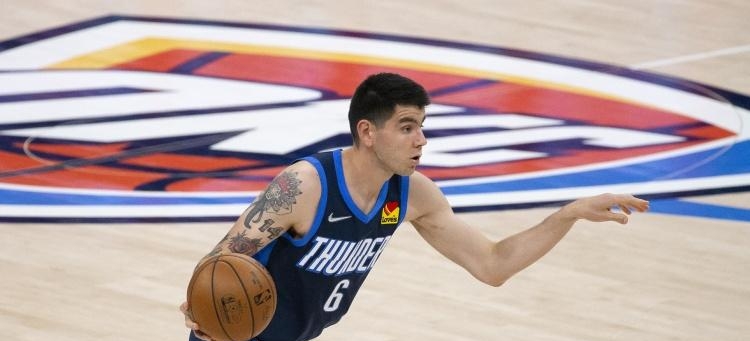 尔萨 恭喜湖人！恭喜詹姆斯！4换3交易赚了，19+11前锋再次感谢佩林卡