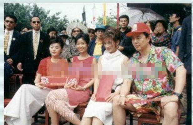 赵薇|42岁赵薇的亲哥哥曝光，难怪妹妹事业如此成功，网友：不得不服