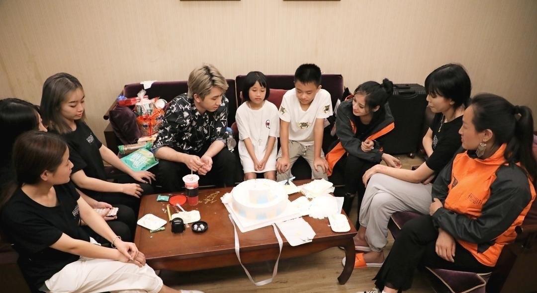 机加工分享赵工|《变形记》丽姐近照曝光,3年过去了模样大变,被城市哥哥宠爱