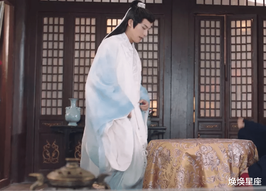 赵露思|《国子监》首播，男主徐开骋颜值低，赵露思韩式演技又毁剧