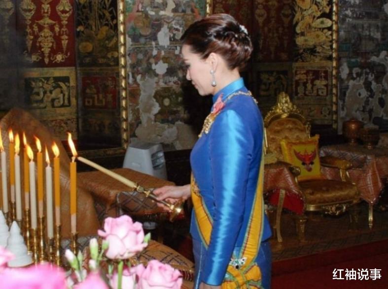 苏提达|苏提达近照宛如老妪，才43岁就美人迟暮，难怪新嫔妃不断冒头