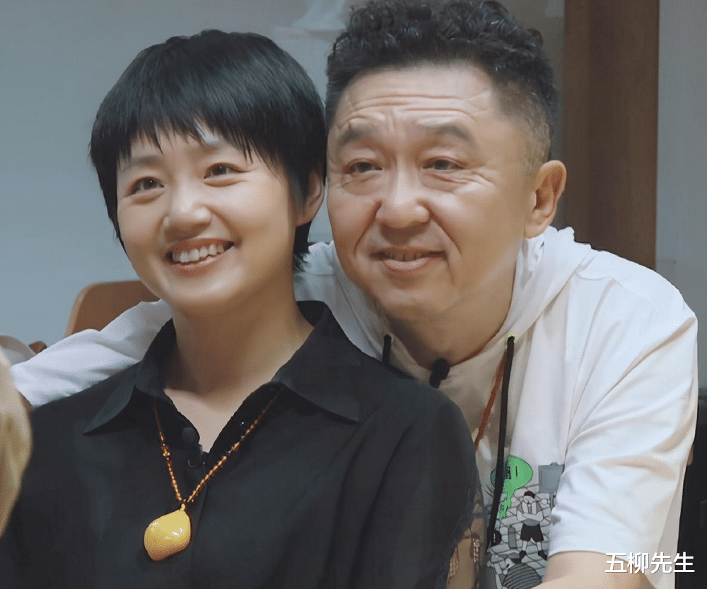 青春守艺人|《青春守艺人》开录，师娘王惠迎来综艺首秀，郭德纲台下默默守候