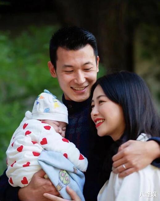 朱珠|朱珠产后首晒健身照,曝光真实身材,腹部仍显臃肿并未完全恢复