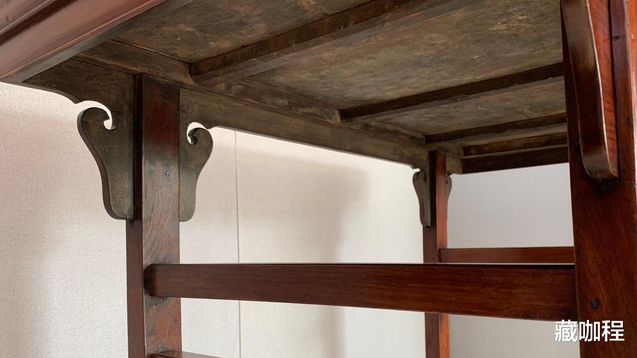 翡翠|夹头榫背面穿木销，黄花梨瘿木面案149万成交