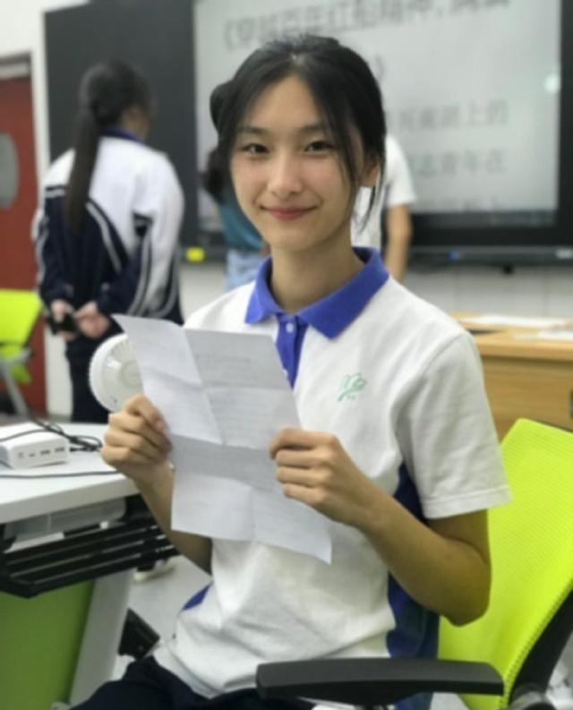 雪落无尘谈|汽修班女神，拿下汽修大赛一等奖，巾帼不让须眉，谁说女子不如男