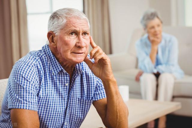 疾病|为何老人身上有“老人味”？提醒：60岁以后，4种病因对症处理