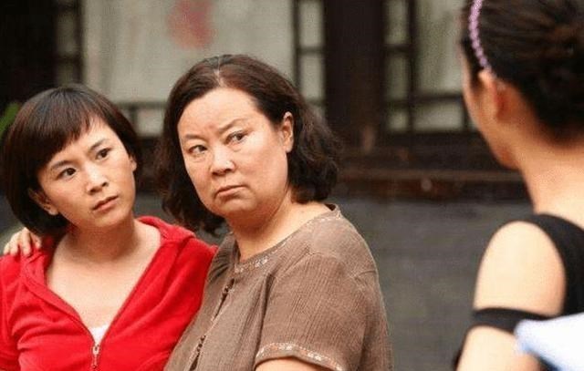 育儿心课堂|“3套房与45万补偿款没我的份，8万的医疗费要我平分，别想”